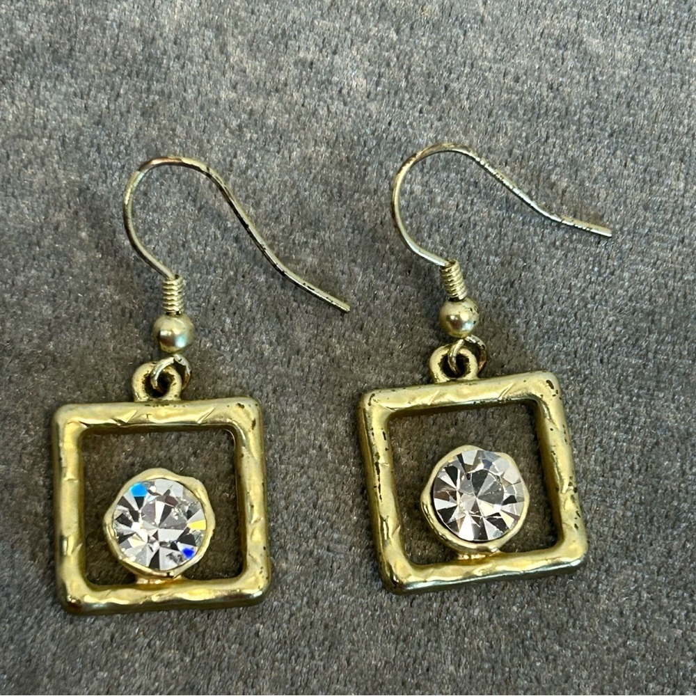 Hammered gold tone square crystal rhinestone cubic zirconia dangling earrings